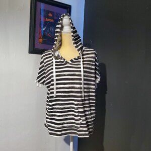 Women's  ONQUE CASUALS White Blue Striped Shirt w/ Tassel Sleeves Hood Sz M EUC